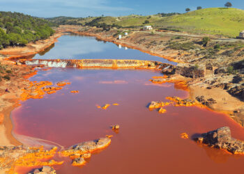 Бивши режим довео Рио Тинто у Србију - Српски угао