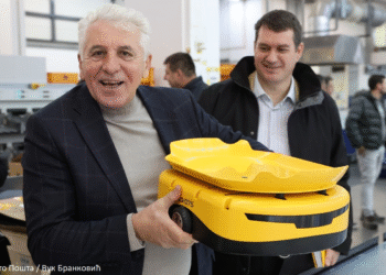 Први роботи стигли у Пошту Србије: Нови Сад постаје технолошки центар!