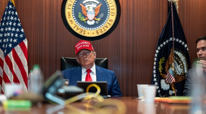 ТРAМП ОБЈАВИО КРАЈ РАТА ИЗМЕЂУ ИЗРАЕЛА И ИРАНА: Да ли примирје ступа на снагу у наредна 24 сата?