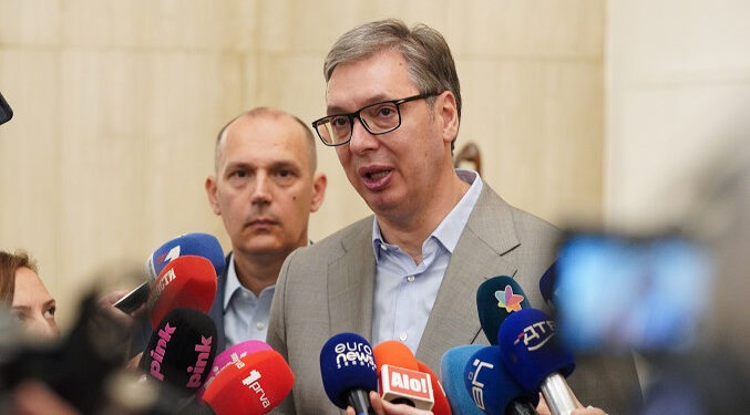 Вучић најавио посету Новом Саду: „Ослободићемо град од оних који мрзе све што је српско“