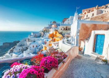 Нови удар на туристе у Грчкој: Нове таксе за туристе