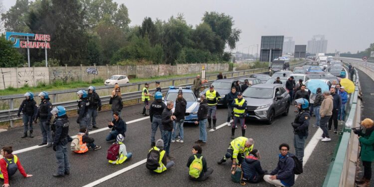 Beč sudi ‘Poslednjoj generaciji’: Vandali pod maskom klimatskih boraca