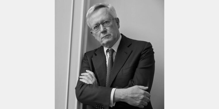 „Rat ili mir“ Đulija Tremontija: Dnevnik Evrope koja zaboravlja sebe