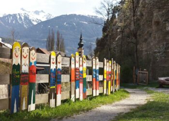 Pad austrijskog simbola humanosti: Osnivač SOS-Kinderdorfa sek*ualno zlostavljao dečake