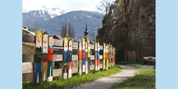 Pad austrijskog simbola humanosti: Osnivač SOS-Kinderdorfa sek*ualno zlostavljao dečake