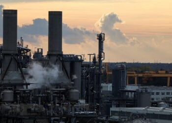 Hiljade bez posla, milioni akcionarima: najcrnji talas otkaza u Francuskoj