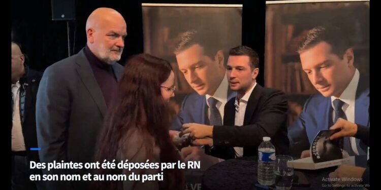 Žordan Bardela, lice francuske desnice, napadnut jajetom u kampanji