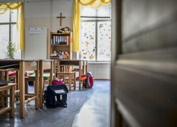 U Austriji pokušavaju da izbace krst iz učionica: Borba za veru