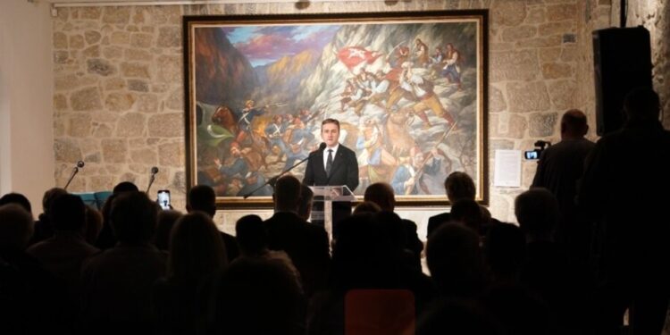 Poklon Srbije Trebinju: umetnost i sećanje na Nevesinjsku pušku