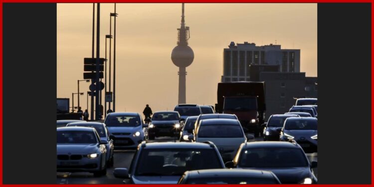 Zeleni levičari bi da nas vrate u kameno doba – berlinski rat zbog automobila