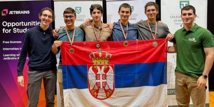 Četiri medalje mladih asova informatike