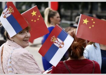 Skandal: Švajcarski NZZ se bavi Srbijom usred sopstvene nacionalne tragedije