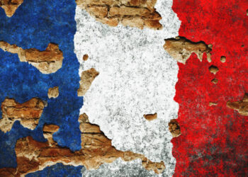 Kolaps bez buke: Francuska gubi firme i radna mesta, a vlada ćuti