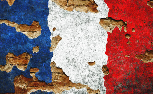 Kolaps bez buke: Francuska gubi firme i radna mesta, a vlada ćuti