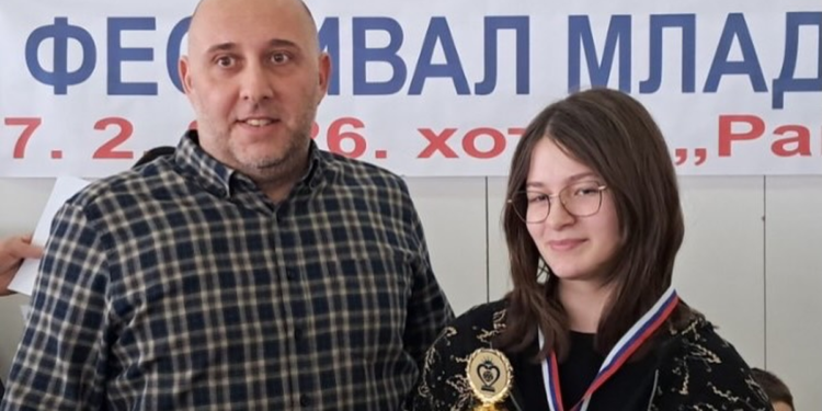 Majstorski potezi gimnazijalke: Elena Mumović je šampion!