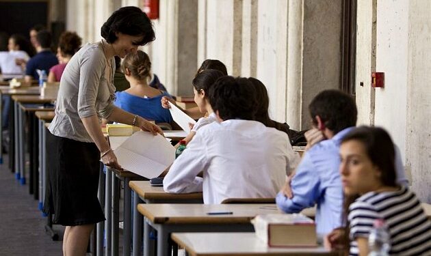 Italija uvodi detektore metala u školama zbog porasta nasilja noževima 