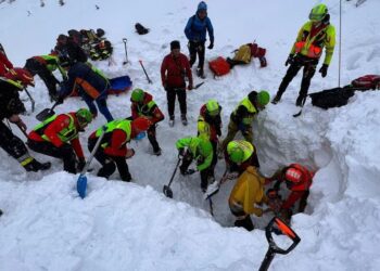 Dvanaestogodišnjak stradao na Alpima: Skijanje u smrt uprkos upozorenjima