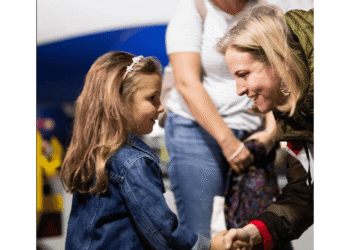 Austrijska ministarka diplomatije skuplja poene na evakuaciji građana iz ratnog područja