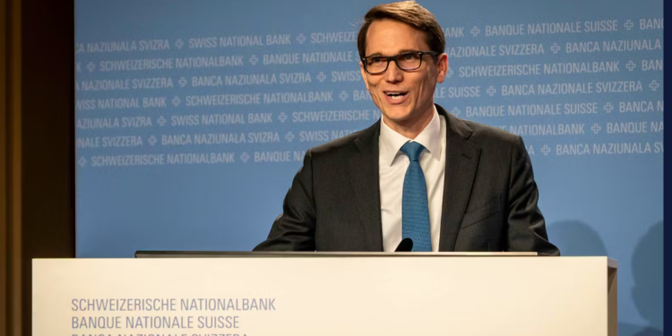 Predsednik Švajcarske narodne banke ima godišnju platu veću od milion franaka