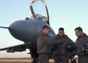 Postanite piloti Vojske Srbije i letite pod trobojkom