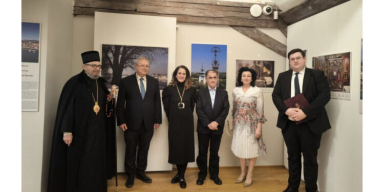 Sentandreja otkrila svoje „blago“: izložba fotografija u Srpskom crkvenom muzeju