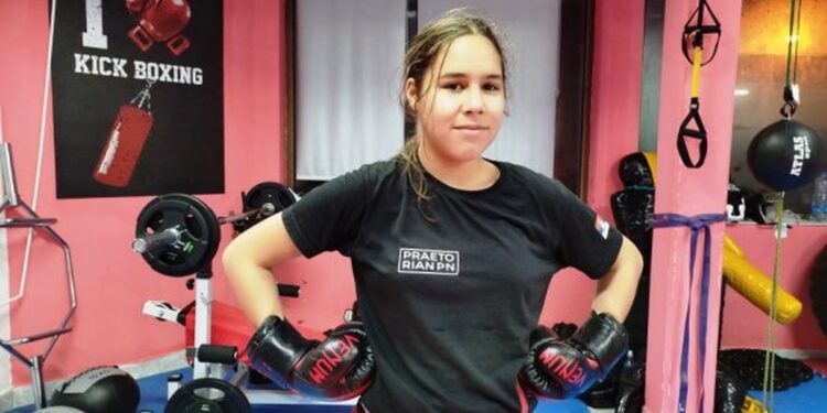 Iz medicinske škole do bokserskog vrha: Neporažena Lenka Savić