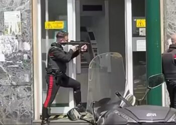 Spasilačke jedinice oslobodile 25 talaca nakon pljačke u Italiji