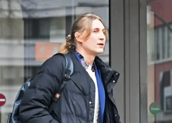 17.500 evra za „poštovanog gospodina“: Ludilo gender ideologije na delu u Berlinu