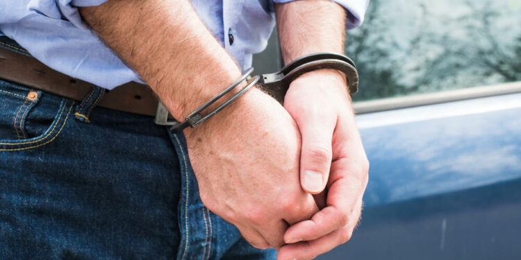 Hapšenje u Ticinu: Nastavnik optužen za seksualne radnje sa decom