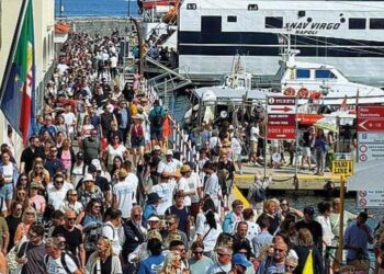 Kapri zabranjuje spopadanje turista: Kazne i do 500 evra