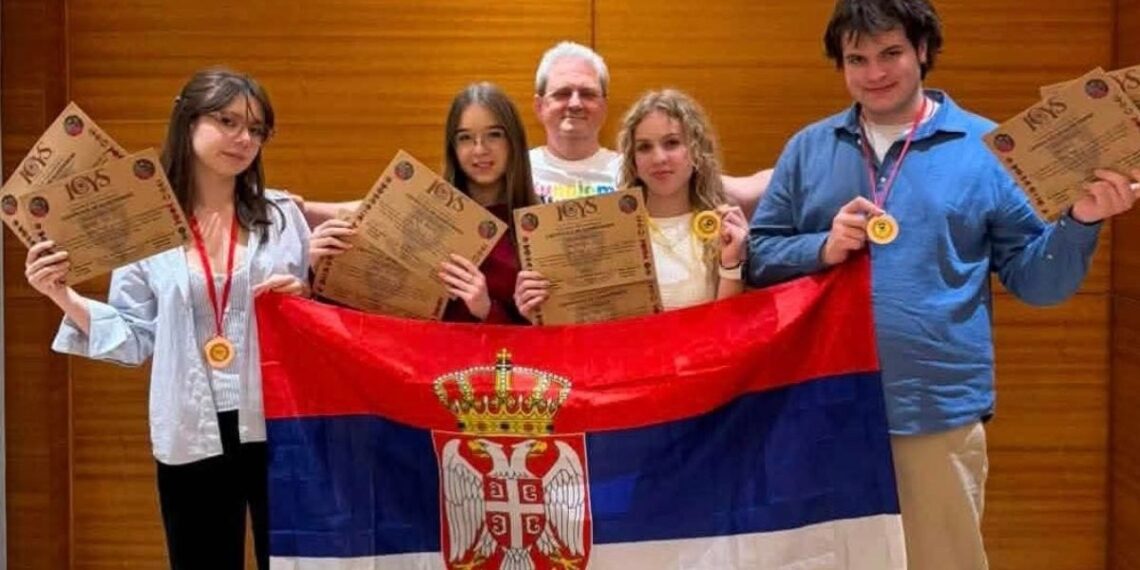 Zlato za Srbiju u Indiji: Mladi naučnici doneli tri medalje sa svetskog takmičenja