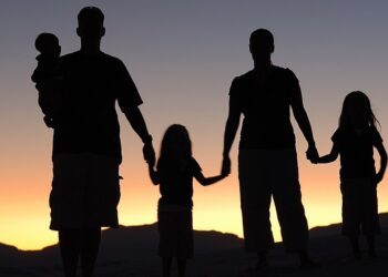 Država povećava finansijsku podršku: Koliko novca stiže roditeljima?