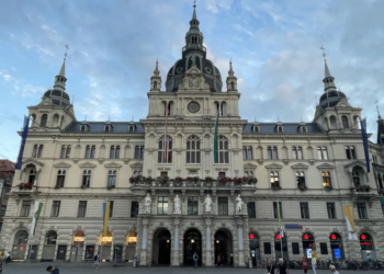 Grac tone u dugovima: 2 milijarde evra, zaduženja se gomilaju i dalje