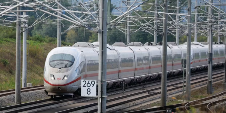 Kontaktna mreža srušila se na voz: Kolaps na pruzi u Berlinu