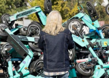 Berlin zarađuje: Električni trotineti doneli gradu pola miliona evra zarade od kazni