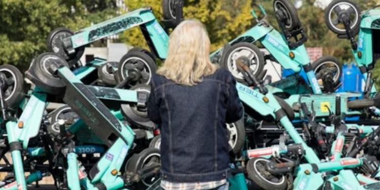 Berlin zarađuje: Električni trotineti doneli gradu pola miliona evra zarade od kazni