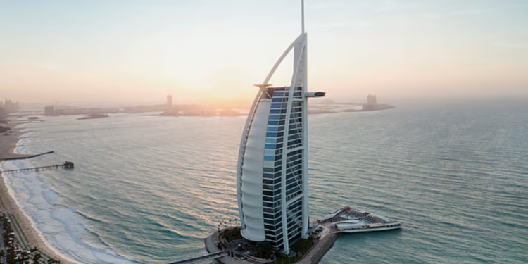 Zatvara se najluksuzniji hotel sveta u Dubaiju: Prva velika renovacija Burj Al Arab – a