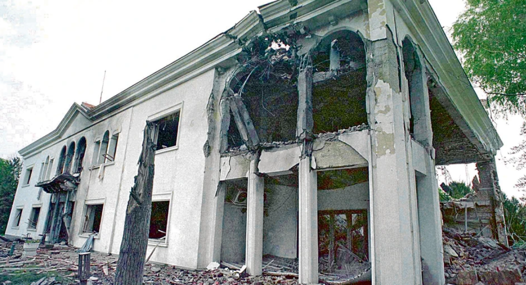 Srbija pamti: 30. dan bombardovanja 1999. godine – Pogođena rezidencija predsednika