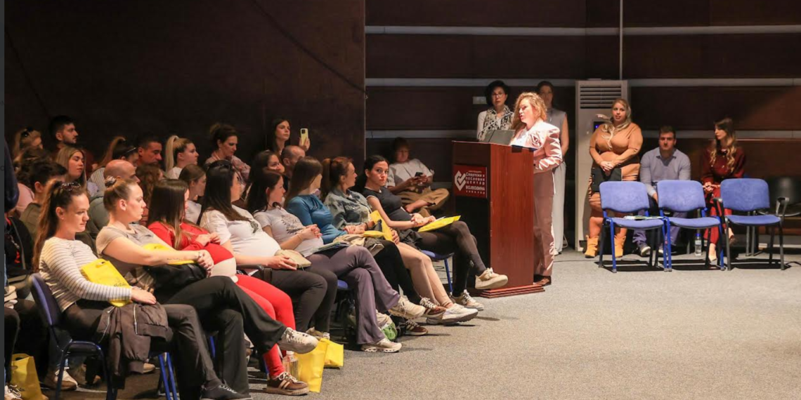 Kongres „Dobro došla bebo“ okupio brojne trudnice u Novom Sadu