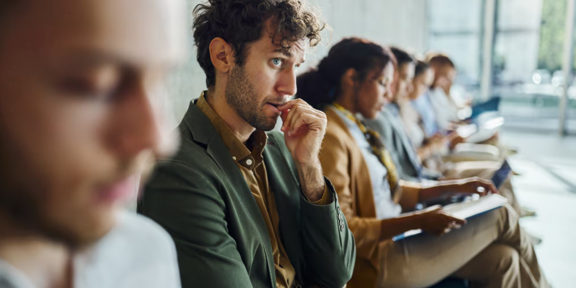 Švajcarska iluzija: Mladi Švajcarci strepe od otkaza, dok stariji mirno čekaju penziju