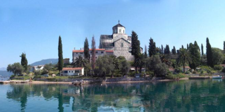 Manastir Svetog arhangela Mihaila: Miholjska prevlaka