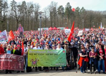 Bosch kapitulira pred Kinom: 22.000 otkaza i milijarde gubitka!