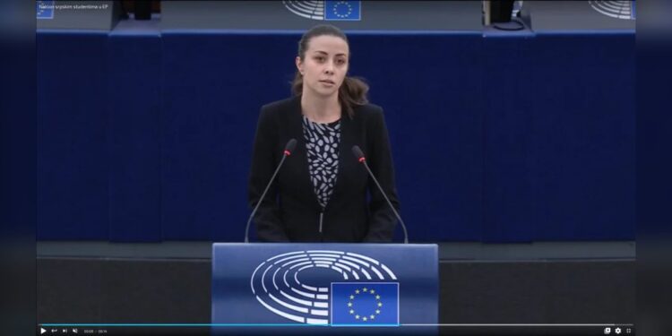 Evropska poslanica iz Slovenije, Joveva, napala Srbiju, a političar Zmago Jelinčič uzvratio