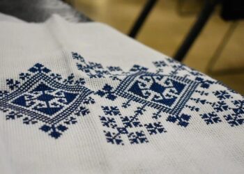 Iz Beograda i Banjaluke u Pariz: Zmijanjski vez pred francuskom publikom