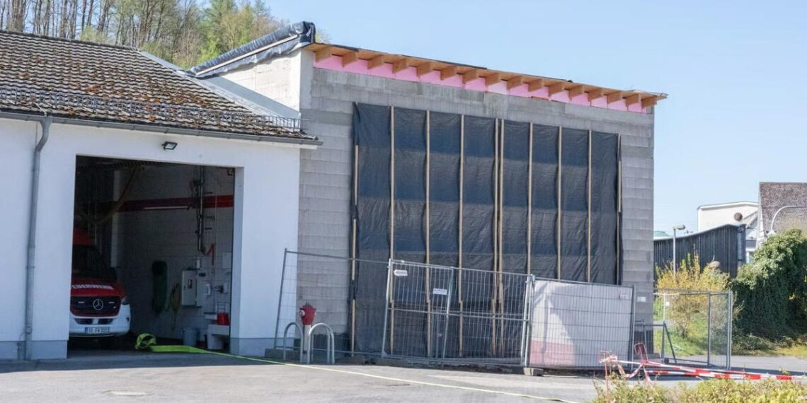 Nemci izgradili vatrogasnu halu u kojoj vozila ne mogu da uđu