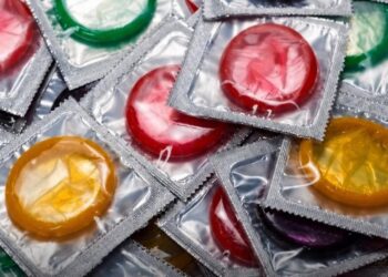 Rusi panično razgrabili kondome — sa skladišta nestala sva uvozna pakovanja