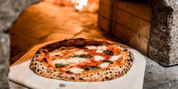 Italijanski apsurd: Pizzeria zatvorena zbog „smrada pizze“