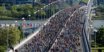 Maratonac u Beču pao pred cilj pa ugrizao policajku