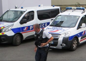 Francuski grad paralisan zbog bombe: Evakuisane hiljade građana