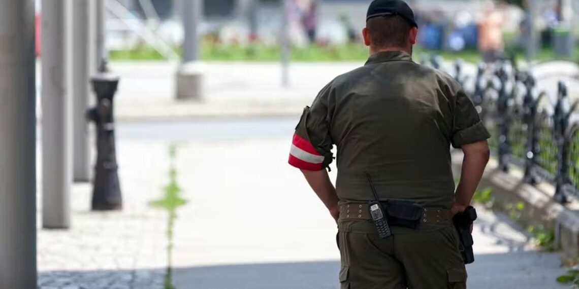 Skandal u bečkoj kasarni: Podoficir pozivao žene na se*s tokom smene